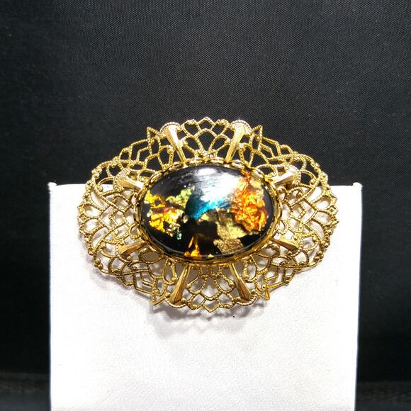 Vintage Lucite Filigree Brooch, Gold Foil, 1960s Jewelry - Picture 6 of 10